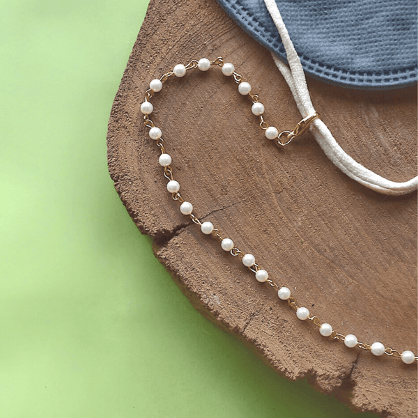 Off White Pearl Chain